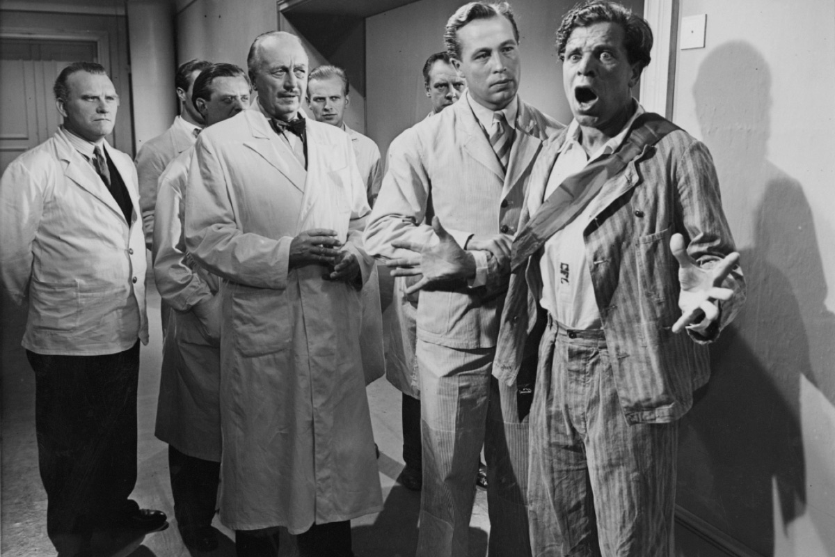 I som här inträden (Arne Mattsson, 1945)